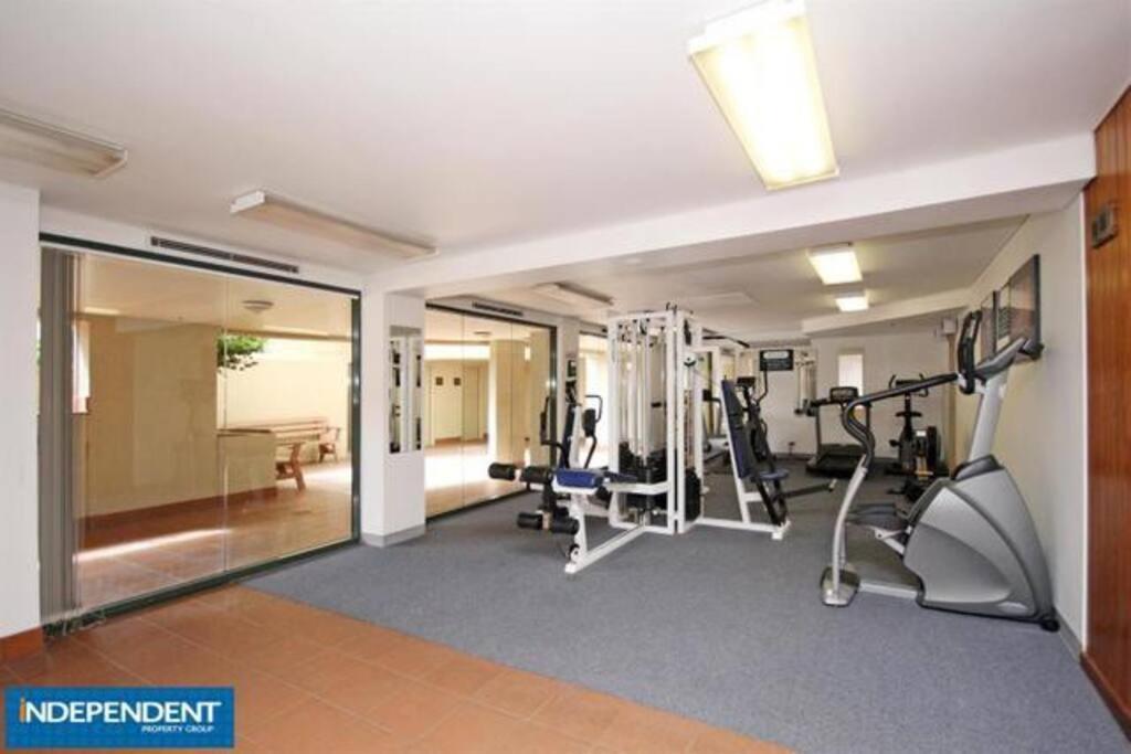 Apartamento 2 Beds 2 Baths Apt In Braddon Cbd - Pool, 1 Free Parking, Gym Camberra Exterior foto